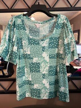 LC Lauren Conrad Teal and White Patchwork Scoop Neck Short Sleeve Top